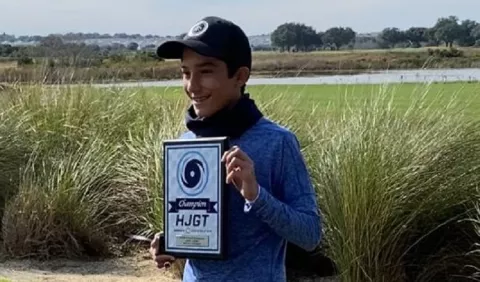 Diego Álvarez, enfocado en recuperar el tiempo en el golf