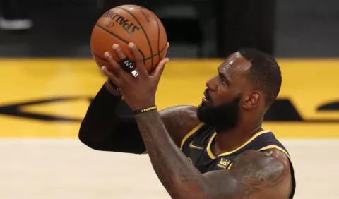 LeBron James  de los Lakers  extraña  el título del Jugador Más Valioso en la NBA 