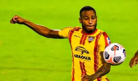 El panameño Stephens guía al Aragua a la fase de grupos de la Sudamericana
