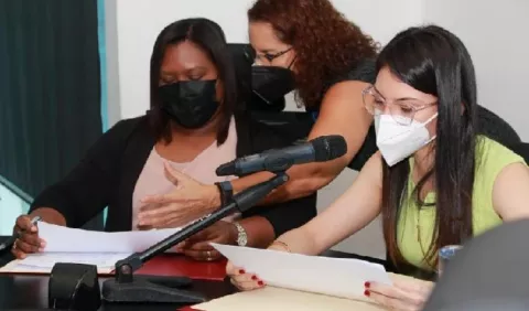 Instituciones públicas en Panamá tendrían que  producir 10% de  la energía que consumen