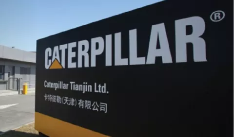 Caterpillar gana $1,530 millones en tres meses