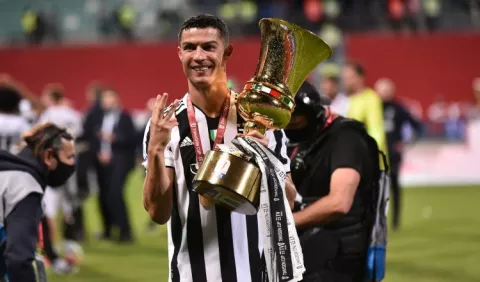 Cristiano Ronaldo ganó todo  en   España Inglaterra e Italia