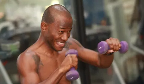 Daniel Matellón defenderá su  título mundial en función del 'Canelo' Álvarez