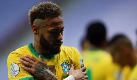 Técnico de Brasil  es cauto contra Perú en la Copa América