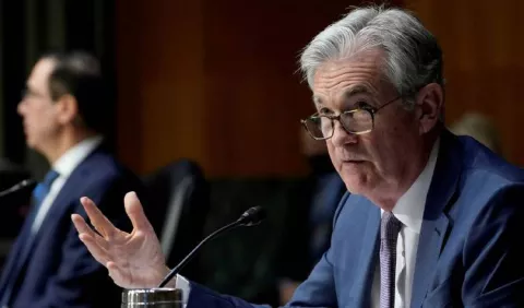 Powell espera mayor creación de empleo y menor inflación el 2021