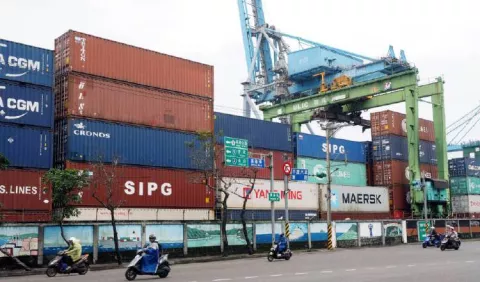 El comercio internacional de China sube un 27.1%