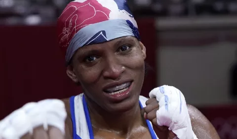 Atheyna  Bylon va por un cupo a semifinales y  medalla