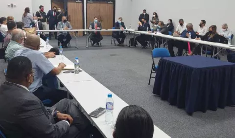 Crean comisión para analizar desgravación del TPC entre EE.UU. y Panamá 
