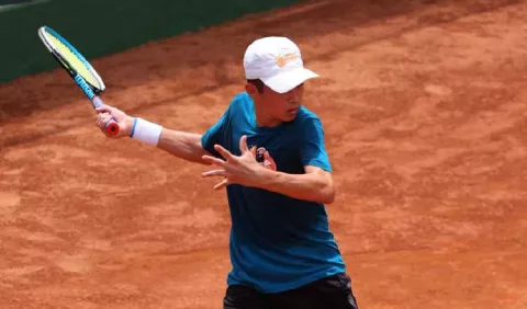 Chad Valdés Jr. destaca en torneo de USTA