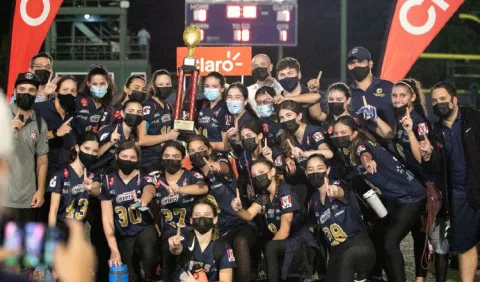 AIP Fighting Owls arrasa en Flag Football Femenino de los Kiwanis