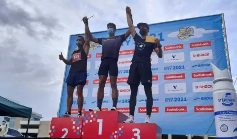 Víctor Ortiz y Egris Arias suben al podium en el Circuito City en Panamá Pacífico 