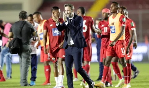 Thomas Christiansen pide humildad y mira a Canadá