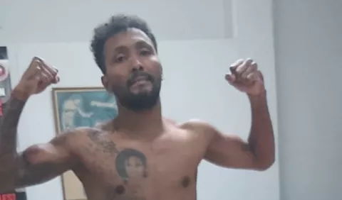 Anselmo 'Chemito' Moreno afilado  para el colombiano Walberto Ramos