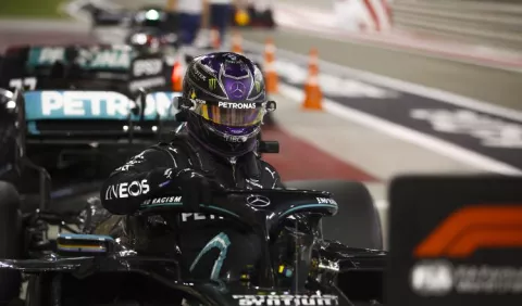 Lewis Hamilton y Verstappen se disputan  el campeonato con seis puntos de diferencia