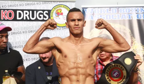 Bryan 'La Roca' De Gracia,  listo para el colombiano De La Rosa