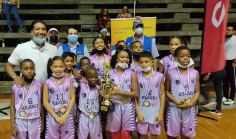 Kejuke de Colón se corona en Kiwanis
