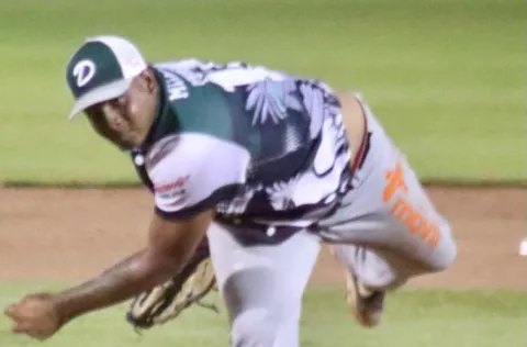 Luis Ramos de Darién, mejor lanzador del béisbol mayor en el 2021