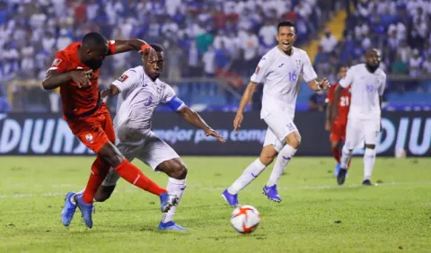 Panamá con remontada histórica hunde a los 'Catrachos'