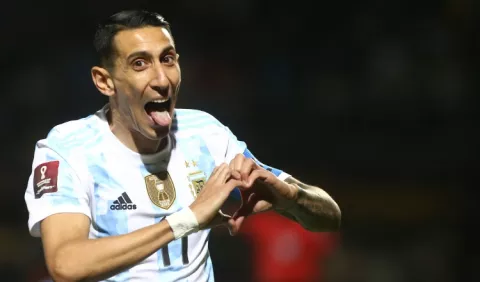 Ángel Di María resuelve para Argentina