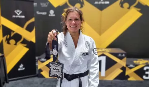  Jennisin Rosanía hace historia en el Campeonato Mundial de Jiu Jitsu