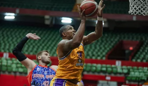 Correcaminos de Colón quieren título por partida doble en el baloncesto panameño
