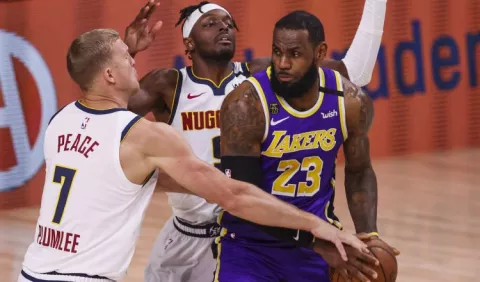 LeBron James con un falso positivo de coronavirus
