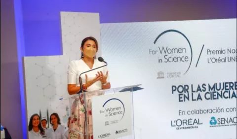 Dafni Yeniveth Mora Guerra, investigadora de la UTP, recibió el Premio Nacional L'Oréal - Unesco