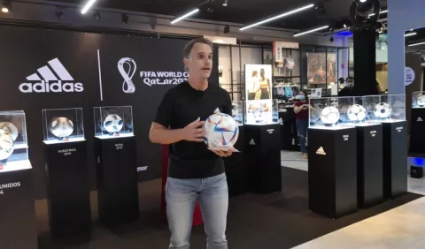 Presentación  del balón  Al Rihla, la estrella de Catar 2022