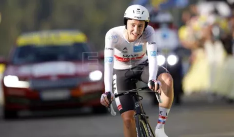 Tadej Pogacar,  'motivado' por volver a pedalear