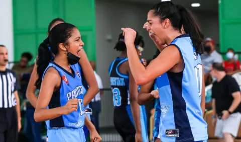 Las Panteras, invictas en baloncesto U16 