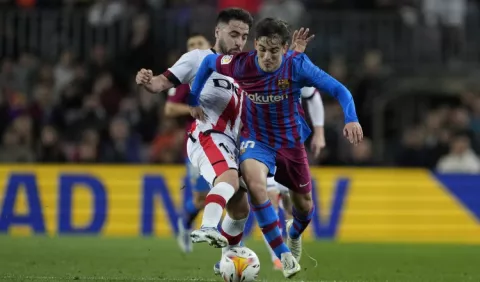 Barcelona sufre otro traspiés a care ante Rayo Vallecano