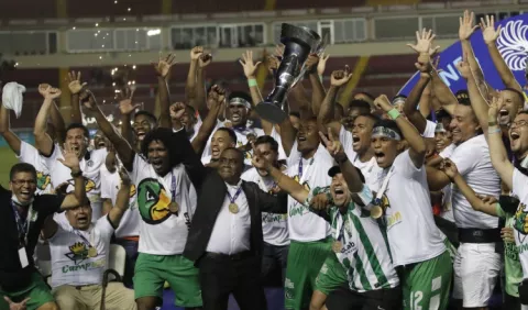 Alianza goza su primera estrella en Panamá