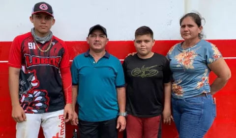 Pelotero de Veraguas pide ayuda para lograr su sueño 