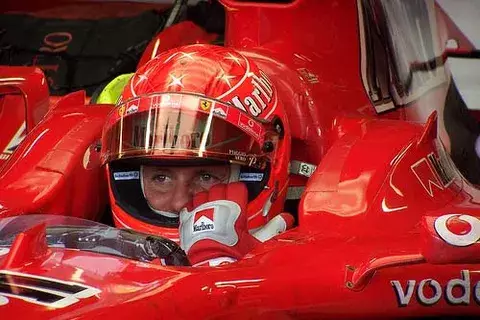 Pulmonía agrava el cuadro de Schumacher