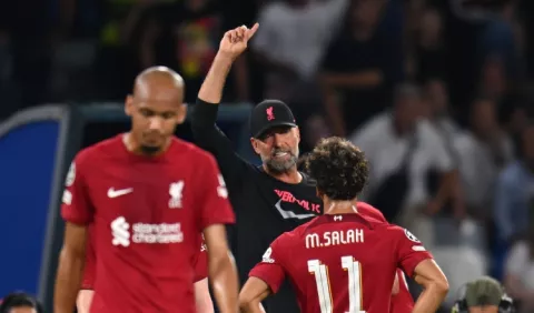 Jürgen Klopp lamenta la goleada que recibió Liverpool ante Nápoles en Liga de Campeones