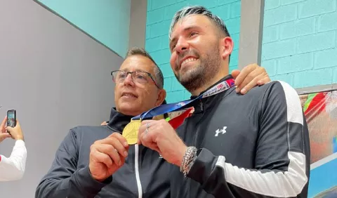 Arturo Dorati sobre su presea de oro: 'Esta medalla   representa el trabajo duro realizado'