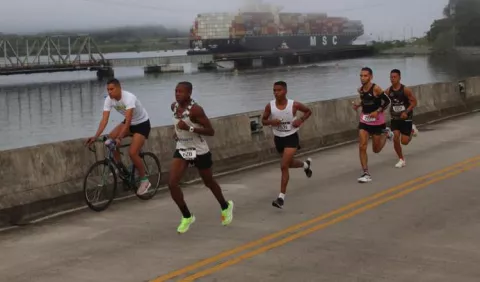 Mena y Rojas ganan los 21k de Gamboa