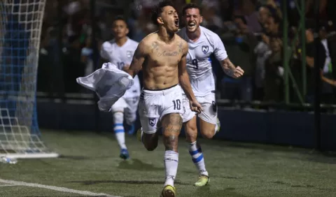 Nicaragua vence por primera vez a El Salvador, con penalti a lo Panenka
