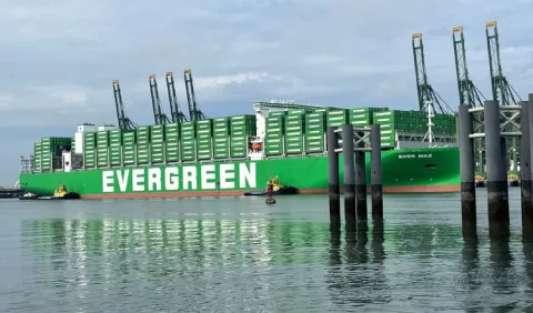 Nuevos buques exceden la  capacidad del Canal de Panamá