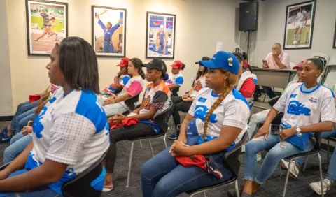 Sóftbol femenino abre su  torneo nacional en Coclé