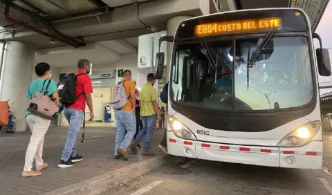 A diario circulan 250 metrobuses menos de lo planificado por Mi Bus