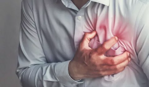 ¿Qué diferencia un paro cardíaco de un infarto?