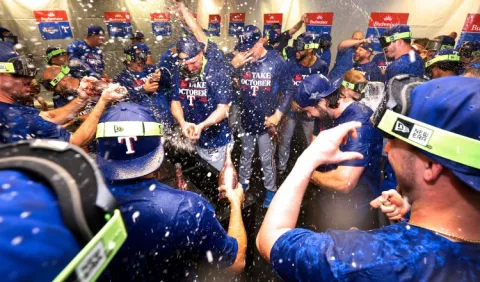 Rangers barren a Tampa Bay, avanzan a la serie divisional