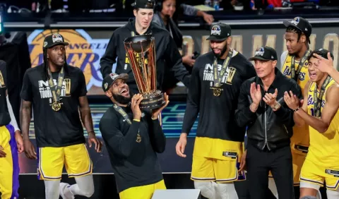 LeBron James fue  elegido el   MVP de la Copa NBA