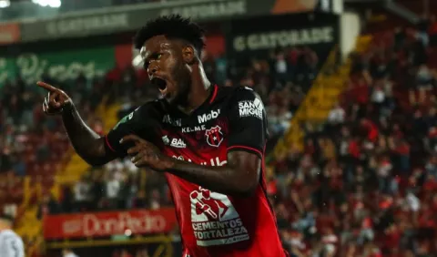 Alajuelense no seguirá con Freddy Góndola 