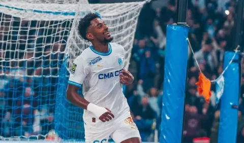 Michael Amir Murillo sigue mostrando su calidad en Marsella