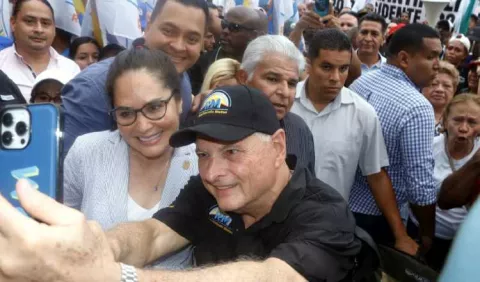 Martinelli: 'Vamos a un juicio público,  porque yo soy inocente'