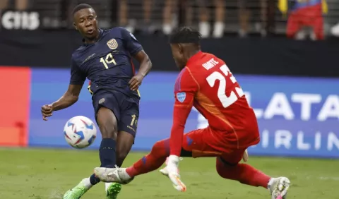 Ecuador sigue con vida en Copa América