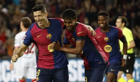 Barça  gusta y gana por la vía rápida ante el Sevilla