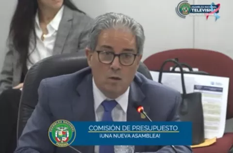 Buscan formalizar contratos a más de 3,000 funcionarios 